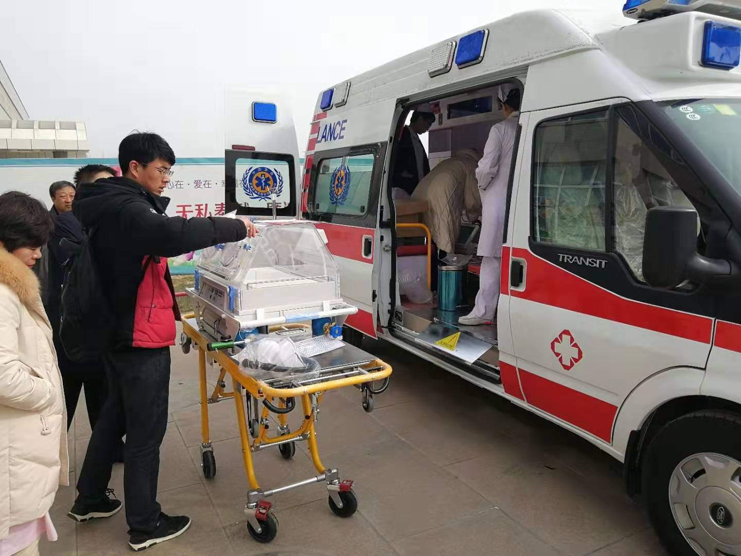 英山县救护车转院